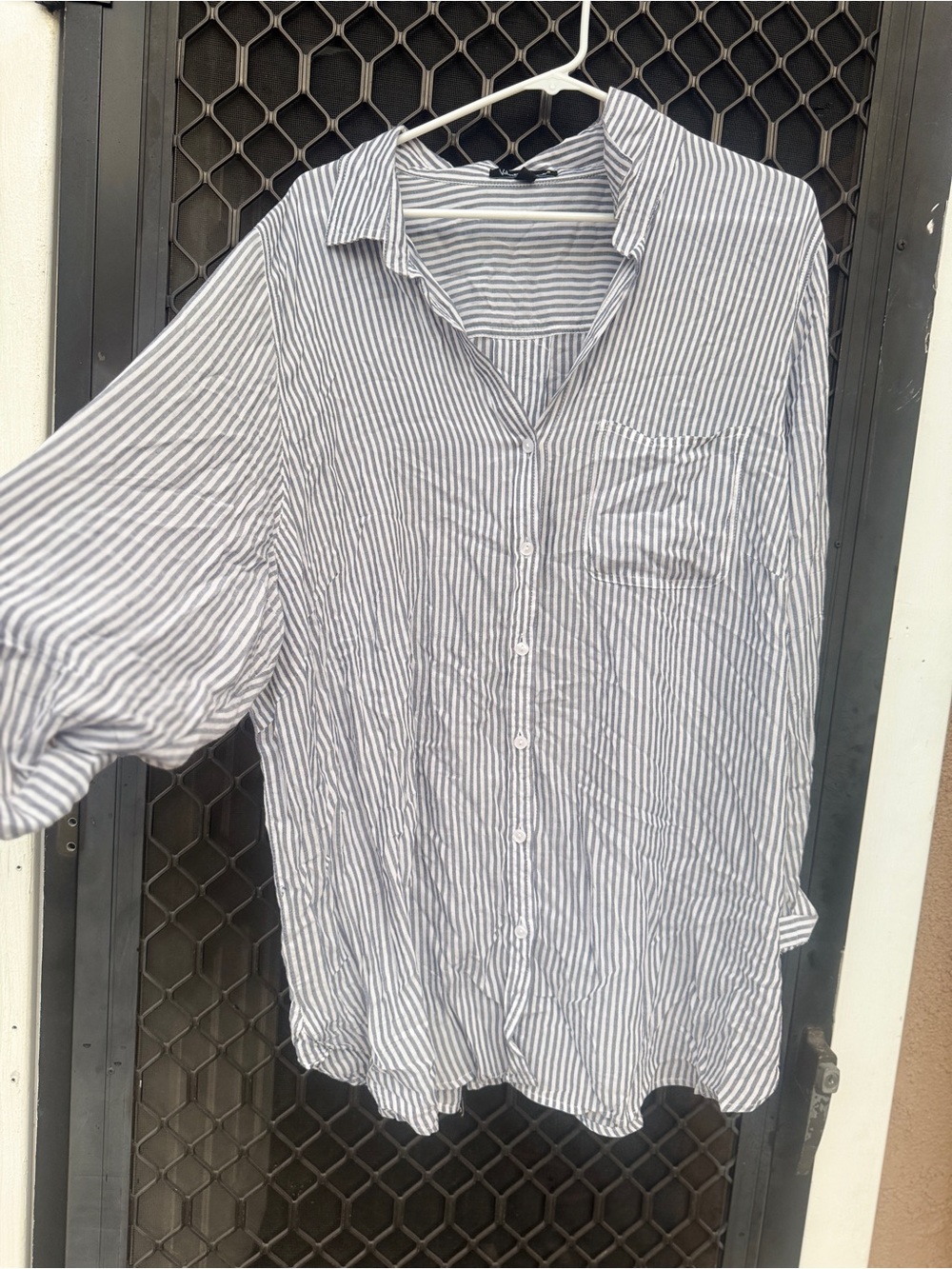 WomenLightweights Blue and White Striped Button-Up Shirto